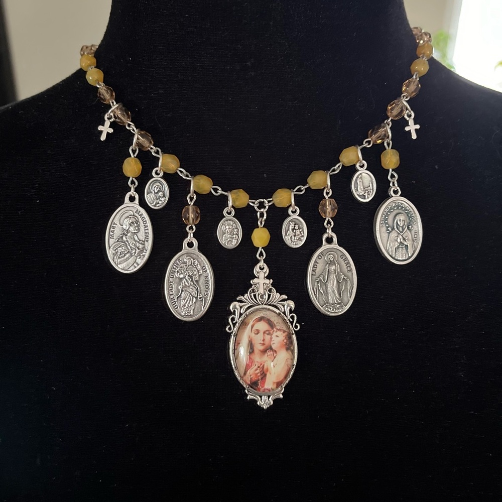Mary & Jesus Vintage Image Medals Choker Citrine & Topaz Austrian Crystals - Picture 13 of 16